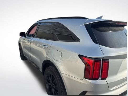 Used 2022 Kia Sorento SX FWD image 10