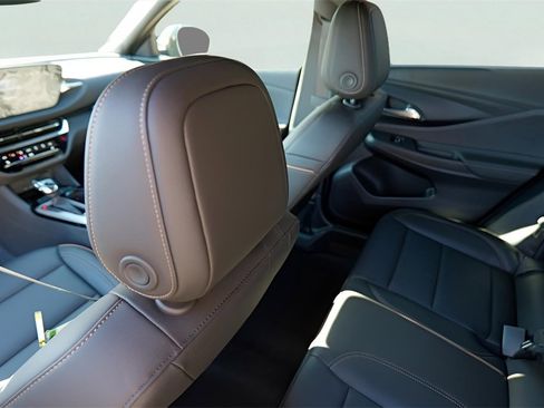 New 2026 Buick Envista Avenir image 22