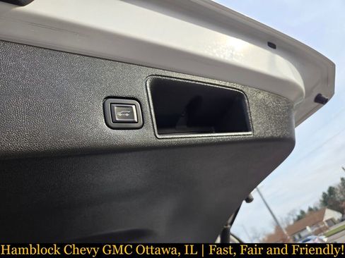 Used 2020 GMC Terrain SLE w/ Driver Convenience Package FWD image 32
