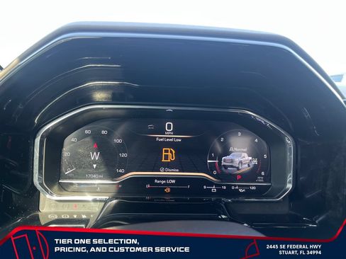 Used 2025 GMC Sierra 1500 SLT w/ SLT Premium Plus Package AWD/4WD image 27
