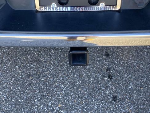 Used 2021 RAM 1500 Big Horn image 10