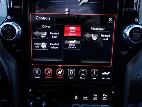 Used 2020 RAM 1500 Big Horn AWD/4WD image 18