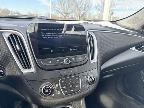 Used 2023 Chevrolet Malibu LT image 19