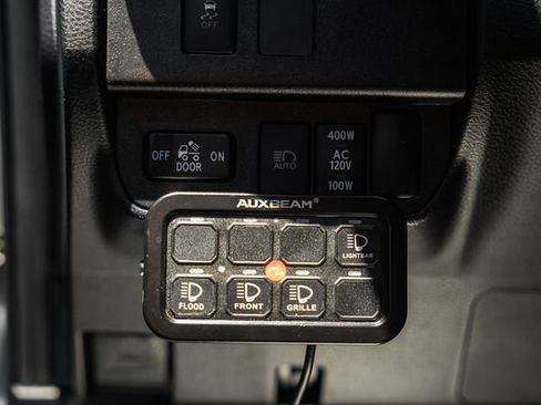 Used 2021 Toyota Tacoma TRD Off-Road AWD/4WD image 48