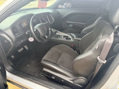Used 2023 Dodge Challenger R/T Scat Pack RWD image 7