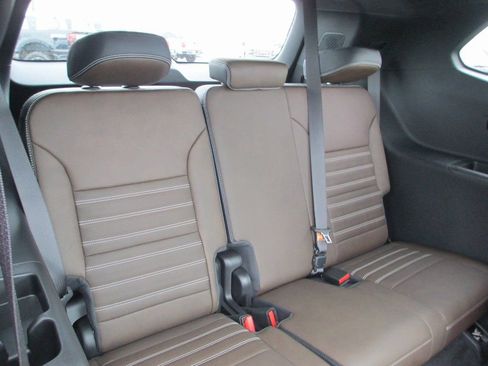 Used 2026 GMC Acadia Denali Ultimate image 25