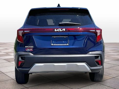 Used 2026 Kia Seltos LX FWD image 4