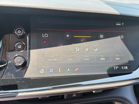 Used 2023 Buick Envision Avenir AWD/4WD image 27