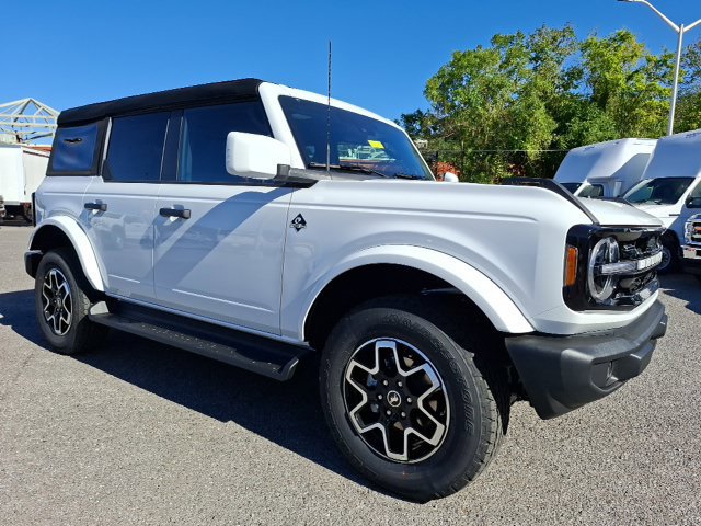 New 2026 Ford Bronco Outer Banks AWD/4WD image 1