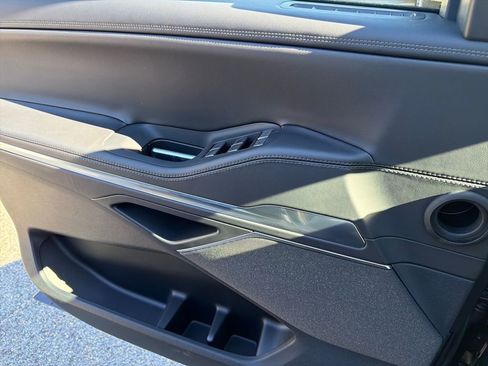 New 2026 Lincoln Navigator Reserve w/ Jet Appearance Package image 5