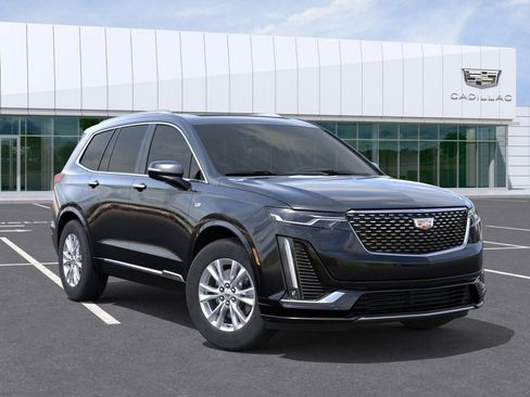 New 2025 Cadillac XT6 Luxury FWD image 7