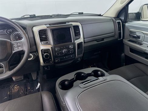 Used 2019 RAM 1500 Classic Warlock image 16