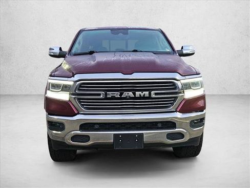Used 2019 RAM 1500 Laramie AWD/4WD image 2