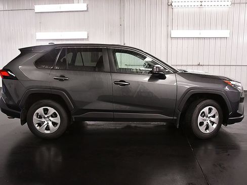 Used 2023 Toyota RAV4 LE AWD/4WD image 8