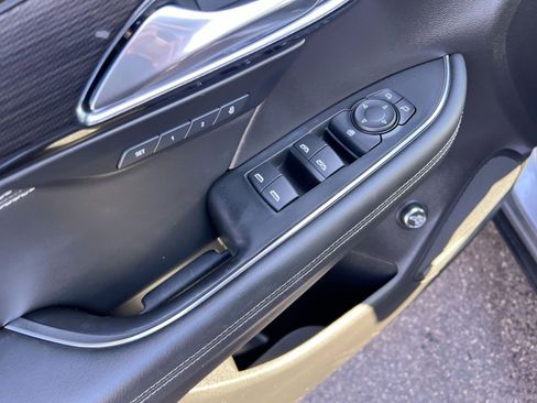 Used 2022 Buick Envision Essence w/ Safety Package image 15