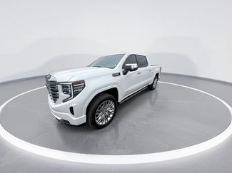 Used 2024 GMC Sierra 1500 Denali w/ Denali Reserve Package AWD/4WD video 4