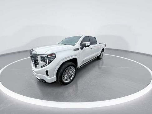 Used 2024 GMC Sierra 1500 Denali w/ Denali Reserve Package AWD/4WD image 4