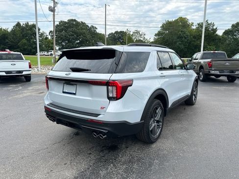 New 2026 Ford Explorer ST AWD/4WD image 3