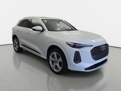 New 2025 Audi Q5 Premium Plus image 3