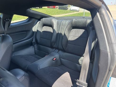 Used 2021 Ford Mustang GT Premium w/ GT Performance Package RWD image 12