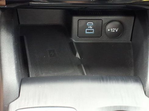 Used 2023 Ford Escape Platinum w/ Premium Technology Package AWD/4WD image 18