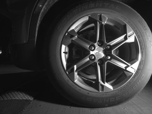 Used 2025 Chevrolet Blazer LT FWD image 12