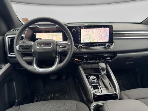 Used 2025 GMC Canyon Elevation image 24