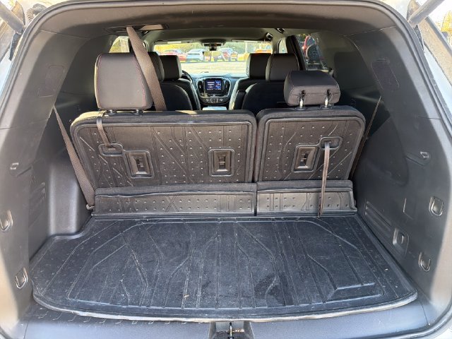 Used 2022 Chevrolet Traverse RS w/ LPO, Floor Liner Package FWD image 29