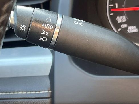 Used 2020 GMC Acadia SLE w/ Driver Convenience Package image 26