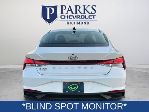 Used 2023 Hyundai Elantra SEL w/ Convenience Package FWD image 6