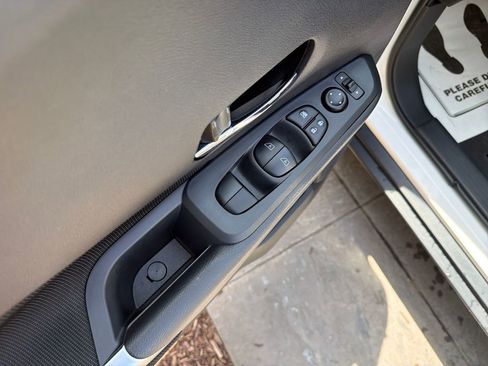 Used 2024 Nissan Kicks SV FWD image 22