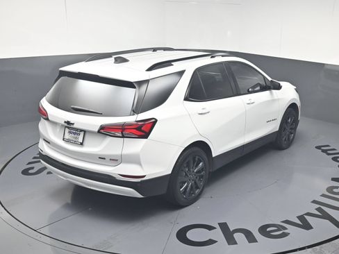 Used 2022 Chevrolet Equinox RS w/ Infotainment Package AWD/4WD image 34