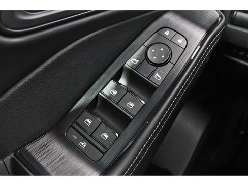 Used 2023 Nissan Rogue SV w/ SV Premium B Package FWD image 20