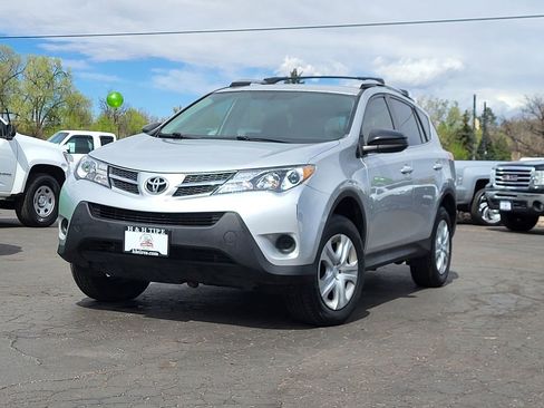 Used 2015 Toyota RAV4 LE image 1