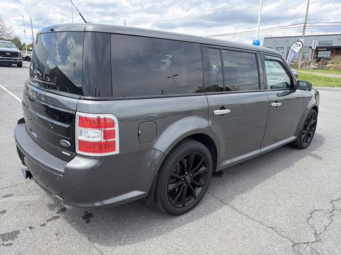 Used 2019 Ford Flex Limited w/ Equipment Group 303A AWD/4WD image 3