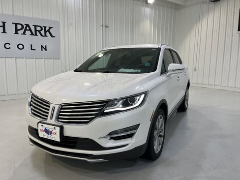 Used 2017 Lincoln MKC Select w/ Select Plus Package image 18
