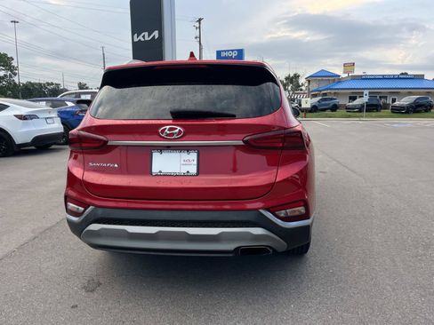 Used 2020 Hyundai Santa Fe SEL w/ Convenience Package FWD image 4