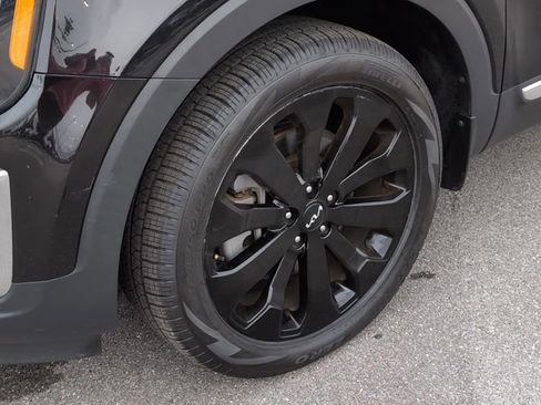 Used 2022 Kia Telluride EX w/ EX Premium Package FWD image 11