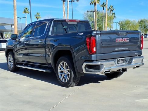 Used 2022 GMC Sierra 1500 SLT w/ SLT Premium Plus Package image 3