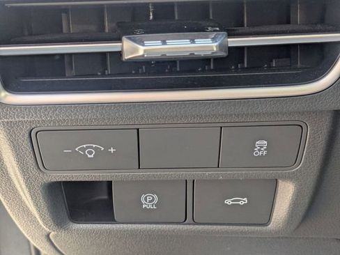 Used 2025 Hyundai Sonata SEL FWD image 16
