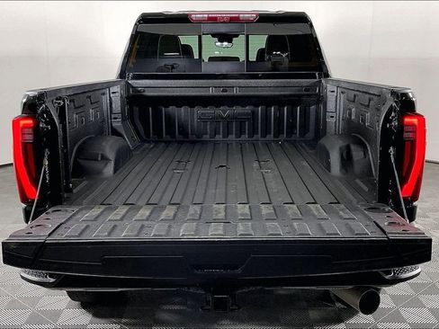 Used 2022 Nissan Pathfinder SL image 39