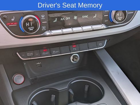 Used 2019 Audi S4 Premium Plus w/ Premium Plus Package image 27