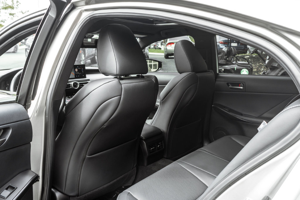 Used 2022 Lexus IS 300 F Sport AWD/4WD image 28