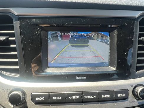 Used 2019 Hyundai Accent SE FWD image 22