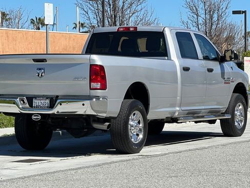 Used 2015 RAM 2500 Tradesman w/ Chrome Appearance Group image 4