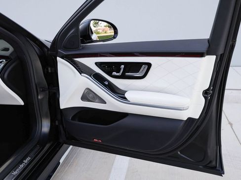 Used 2022 Mercedes-Benz S 580 4MATIC Sedan image 20
