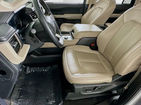Used 2024 Ford Expedition Limited AWD/4WD image 9
