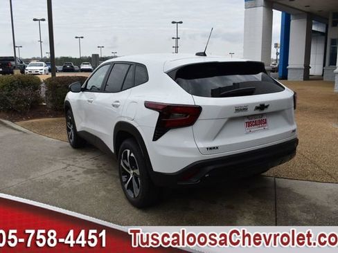 New 2026 Chevrolet Trax RS w/ Driver Confidence Package image 7