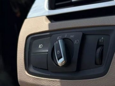 Used 2018 BMW X1 xDrive28i w/ Convenience Package image 24