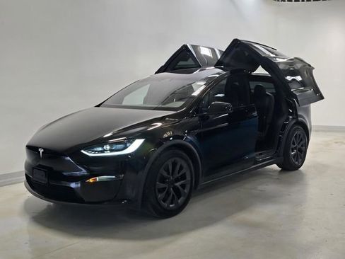 Used 2024 Tesla Model X AWD/4WD image 28